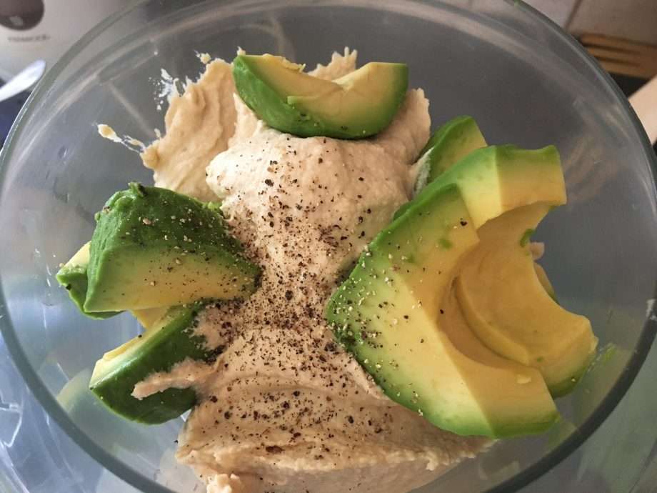 Avocado hummus